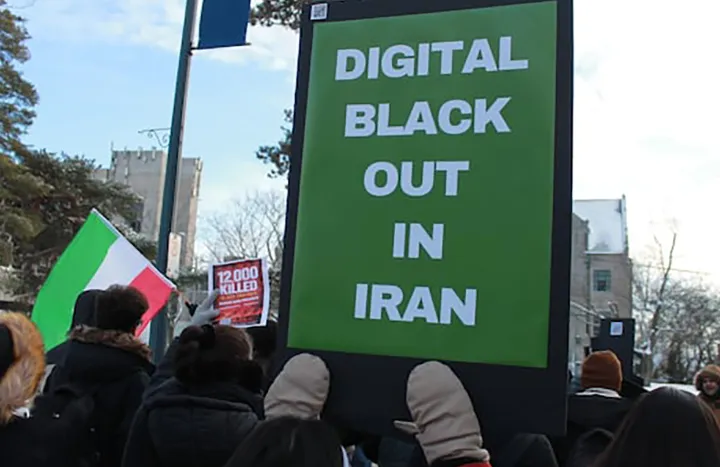 دانشجویان ایرانی در کانادا؛ نبرد همزمان با بحران مالی و اضطراب وطن